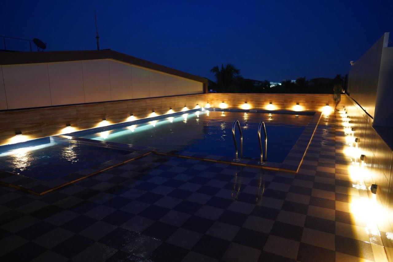 Hotel Newline Orchid Гуруваюр Экстерьер фото